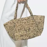 Ljeto jo&scaron; nije stiglo, ali pletene torbe već jesu: Zara i Massimo Dutti imaju nove modele