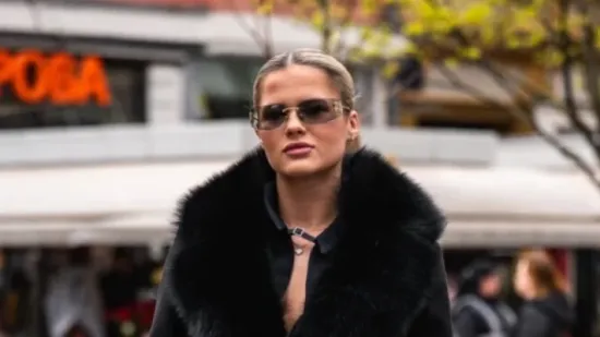 Pogledajte ovu besprijekornu kombinaciju: Ona je dokaz da crna nikad ne izlazi iz mode