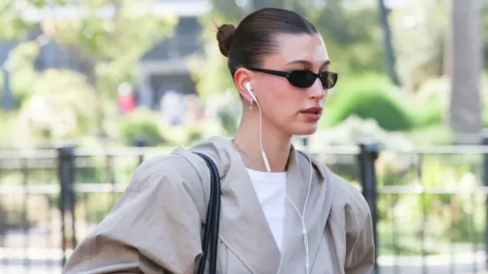 Sunčane naočale iz 90-ih ponovno su hit: Evo kako ih nositi danas