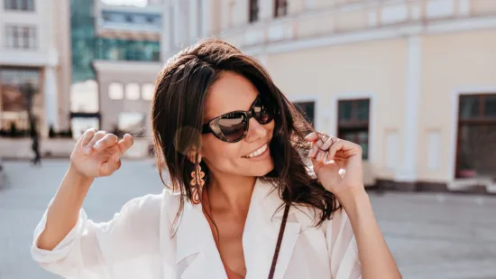 Od ureda do kave u gradu: Bijele bluze i ko&scaron;ulje za svaku priliku