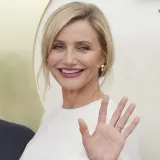 Modni vodič za žene atletske građe: Kako najbolje iskoristiti svoje vrline