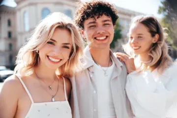 Treba li za krizmu djevojka odjenuti toaletu, a mladić prvo odijelo?