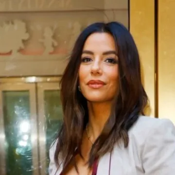 Dva stila, jedna Eva: Longoria briljira, a odijelo je čista modna fantazija