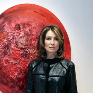 Pari&scaron;ki chic usred Zagreba: Mirela Forić Srna u crnom izdanju i zavodljivim crvenim cipelama