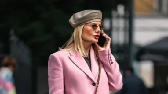 Ljepotica u roza kaputu: Ova kombinacija dokaz je da klasika nikad ne izlazi iz mode