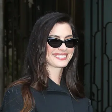 Anne Hathaway u traperu, Meryl Streep u odijelu: Tko je bolje odigrao modnu igru?