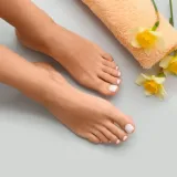 Suha i gruba stopala? Ove kreme rade čudo već nakon par dana