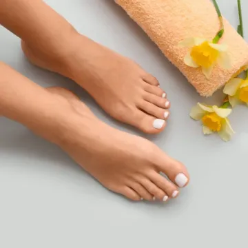 Suha i gruba stopala? Ove kreme rade čudo već nakon par dana