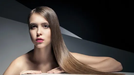 Kako postići viralni glass hair trend? Ovo su najbolji serumi za sjaj