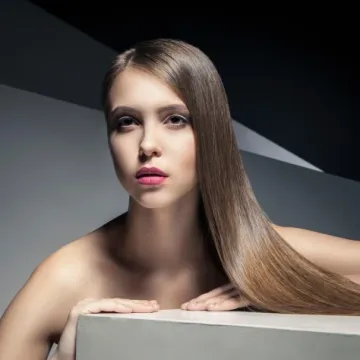 Kako postići viralni glass hair trend? Ovo su najbolji serumi za sjaj