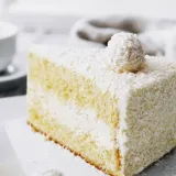 Raffaello torta bez pečenja &ndash; savr&scaron;ena slastica s kokosom i bijelom čokoladom