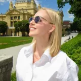 Ove sandale Jelene Rozge čine da obične traperice izgledaju ženstveno i stylish