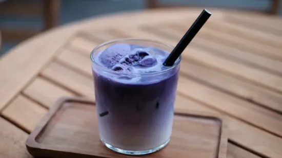 Jeste li već čuli za ube latte? Imamo tri cool recepta za viralni ljubičasti napitak