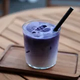 Jeste li već čuli za ube latte? Imamo tri cool recepta za viralni ljubičasti napitak