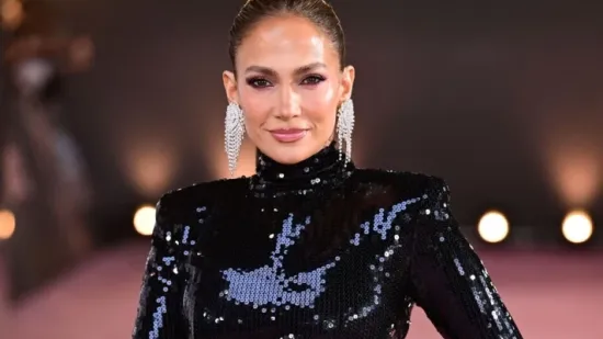 J.Lo u haljini koja se ne zaboravlja: Ružičasti detalj i dijamanti zasjenili sve ostalo