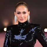 J.Lo u haljini koja se ne zaboravlja: Ružičasti detalj i dijamanti zasjenili sve ostalo