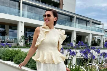 Nina Badrić u ljetnoj kombinaciji iz snova: Ovaj top odi&scaron;e elegancijom, evo gdje ga kupiti