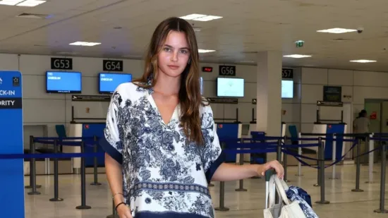 Elegantne i u avionu: Putnice iz Nice pokazale kako putovati sa stilom
