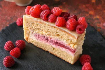 Prozračna torta od malina koja se topi u ustima: Uspijeva i potpunim početnicima