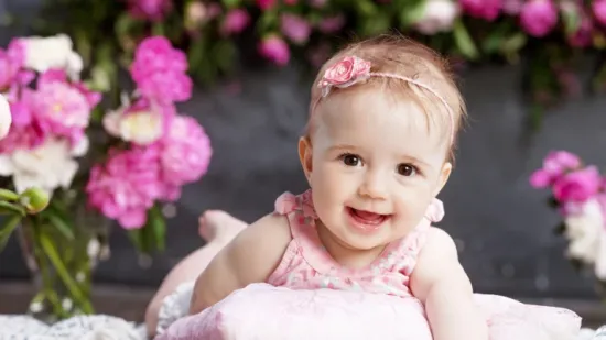 Najljep&scaron;a imena za bebe inspirirana cvijećem: Od tradicionalnih do modernih