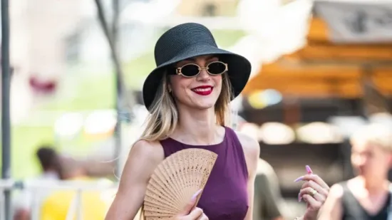 Lijepim ženama sve lijepo stoji: Dama sa &scaron;pice plijenila pažnju u savr&scaron;enom ljetnom outfitu