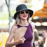 Lijepim ženama sve lijepo stoji: Dama sa &scaron;pice plijenila pažnju u savr&scaron;enom ljetnom outfitu