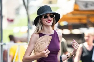 Lijepim ženama sve lijepo stoji: Dama sa &scaron;pice plijenila pažnju u savr&scaron;enom ljetnom outfitu