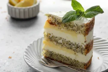 Sočne mak kocke sa žutim filom koje se tope u ustima