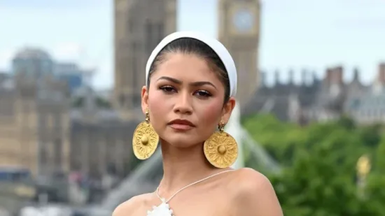 Zendaya kao grčka božica: Bijela haljina krila je genijalan detalj na leđima