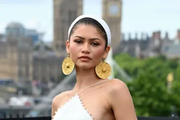 Zendaya kao grčka božica: Bijela haljina krila je genijalan detalj na leđima