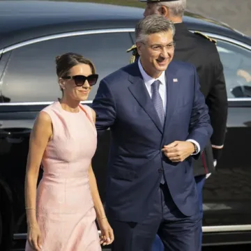 Ana Maslać Plenković u Parizu odabrala haljinu s potpisom omiljene dizajnerice Kate Middleton