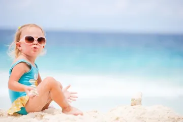 Vi&scaron;e nema izlike za golu djecu na plaži: Prona&scaron;li smo najslađe kupaće kostime za mali&scaron;ane