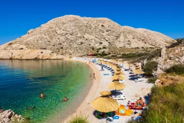 Vodič kroz najljep&scaron;e plaže Istre i Kvarnera koje ovo ljeto morate posjetiti