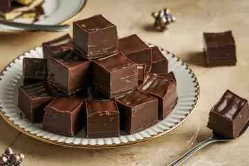 Bogate čokoladne kocke za koje vam ne treba pećnica, a ključ je u jednom sastojku