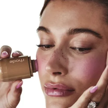Najbolja vijest dana: Sephora otkrila kada na hrvatske police dolazi Rhode by Hailey Bieber