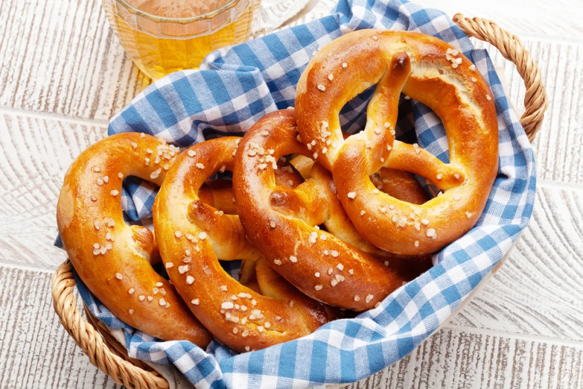 Zaželjeli ste se bakinih domaćih pereca? Oduševit će vas ovaj recept