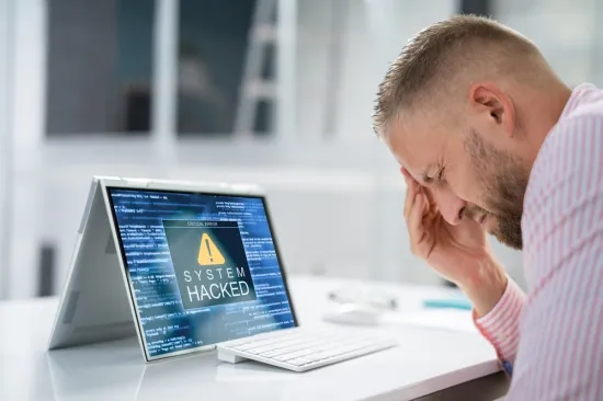 Prevaranti bez problema dolaze do tuđeg novca: Ovo je 30 najčešćih online prevara