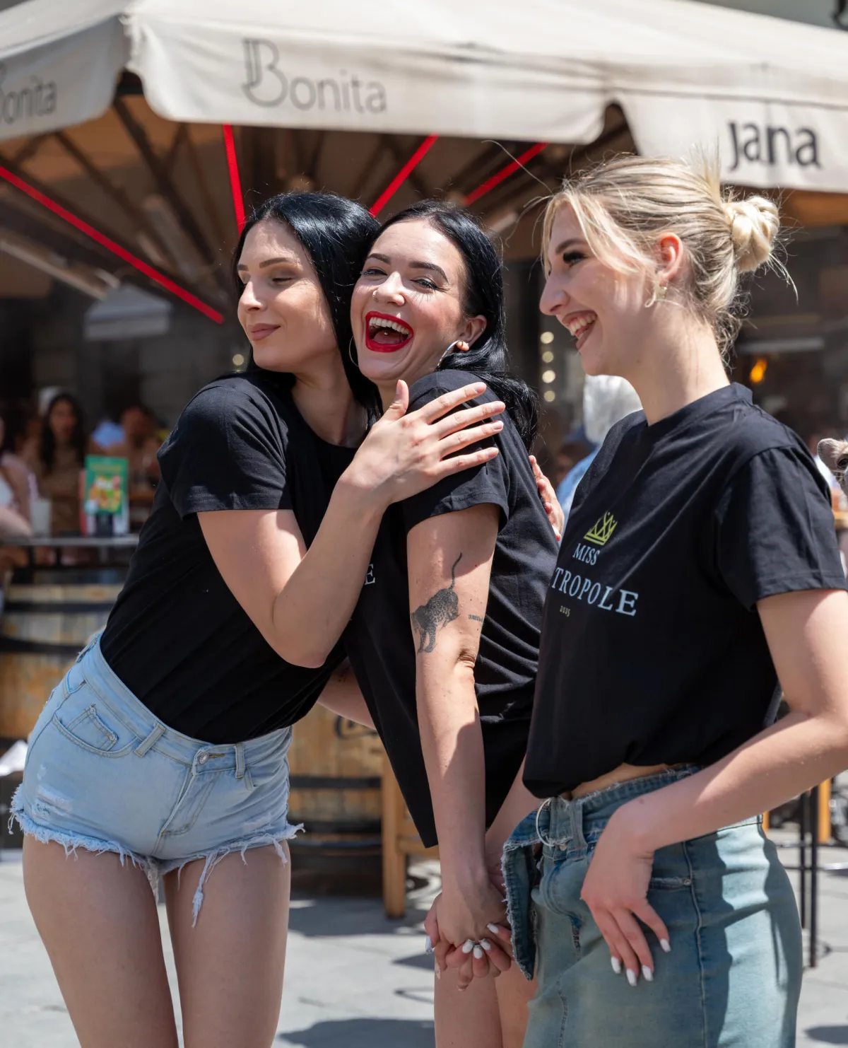 Špica u ritmu ljeta: Finalistice Miss Metropole zapalile centar grada, a neke su poznate s malih ekrana