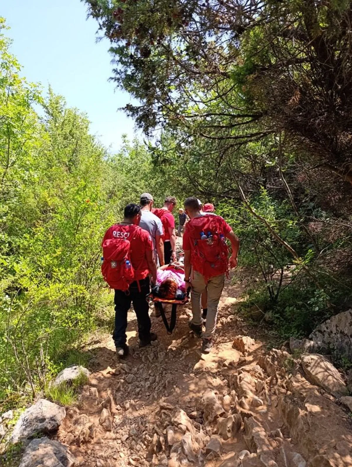 HGSS spašavao hrvatske hodočasnike: Vrućina i zahtjevan teren izazvali val ozljeda