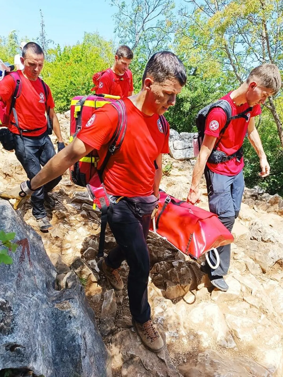 HGSS spašavao hrvatske hodočasnike: Vrućina i zahtjevan teren izazvali val ozljeda