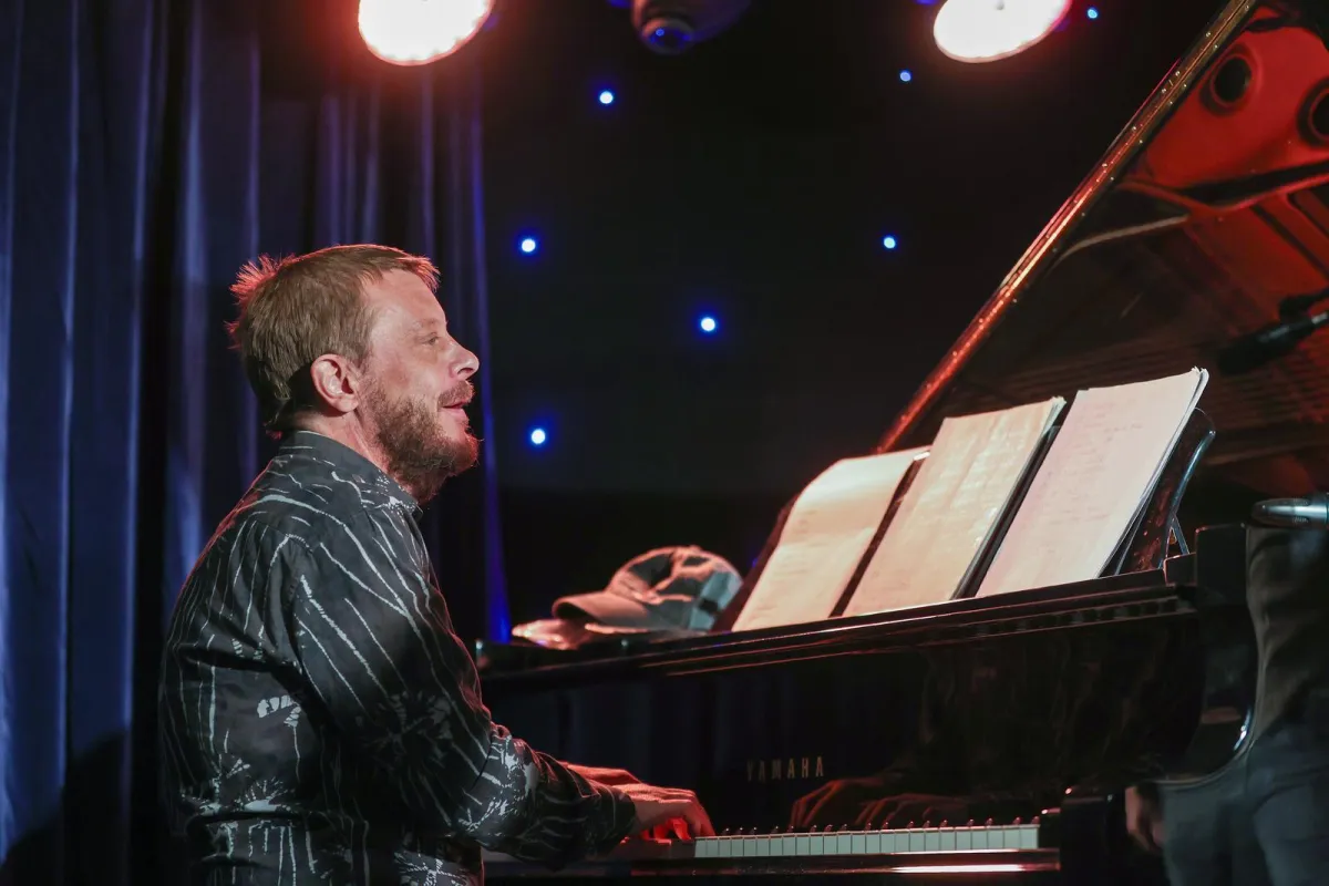 'Mili moj dječače...' Gibonni se emotivnom porukom oprostio od Matije Dedića