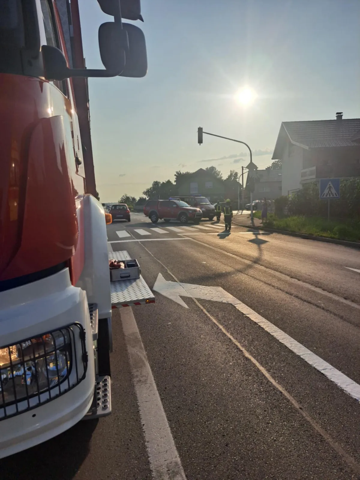 Sudar i prevrnut auto kod Ludbrega! Vatrogasci rezali auto da spase prikliještene ljude