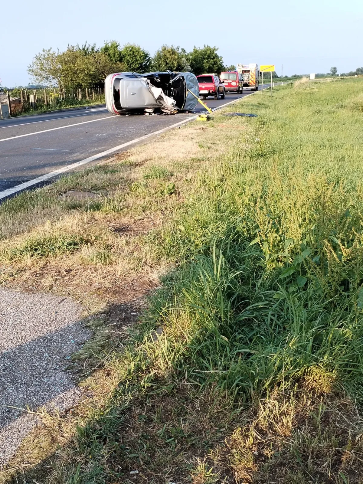 Sudar i prevrnut auto kod Ludbrega! Vatrogasci rezali auto da spase prikliještene ljude