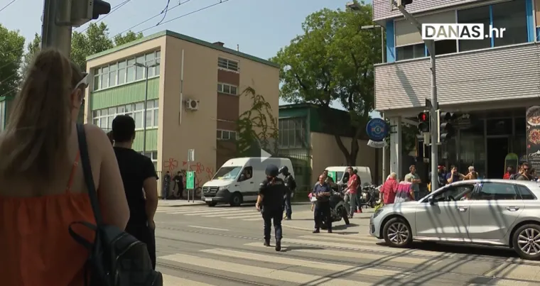 Stravična svjedočanstva: 'Moj sin se pravio mrtav i gledao kako ubija trojicu njegovih kolega'