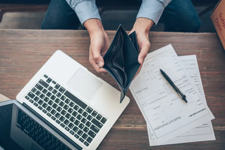 Ovi datumi rođenja otkrivaju najveće rasipnike: Troše novac brže nego što ga zarade