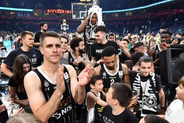 Partizan u ludoj atmosferi osvojio ABA ligu i osamio se na vrhu vječne liste