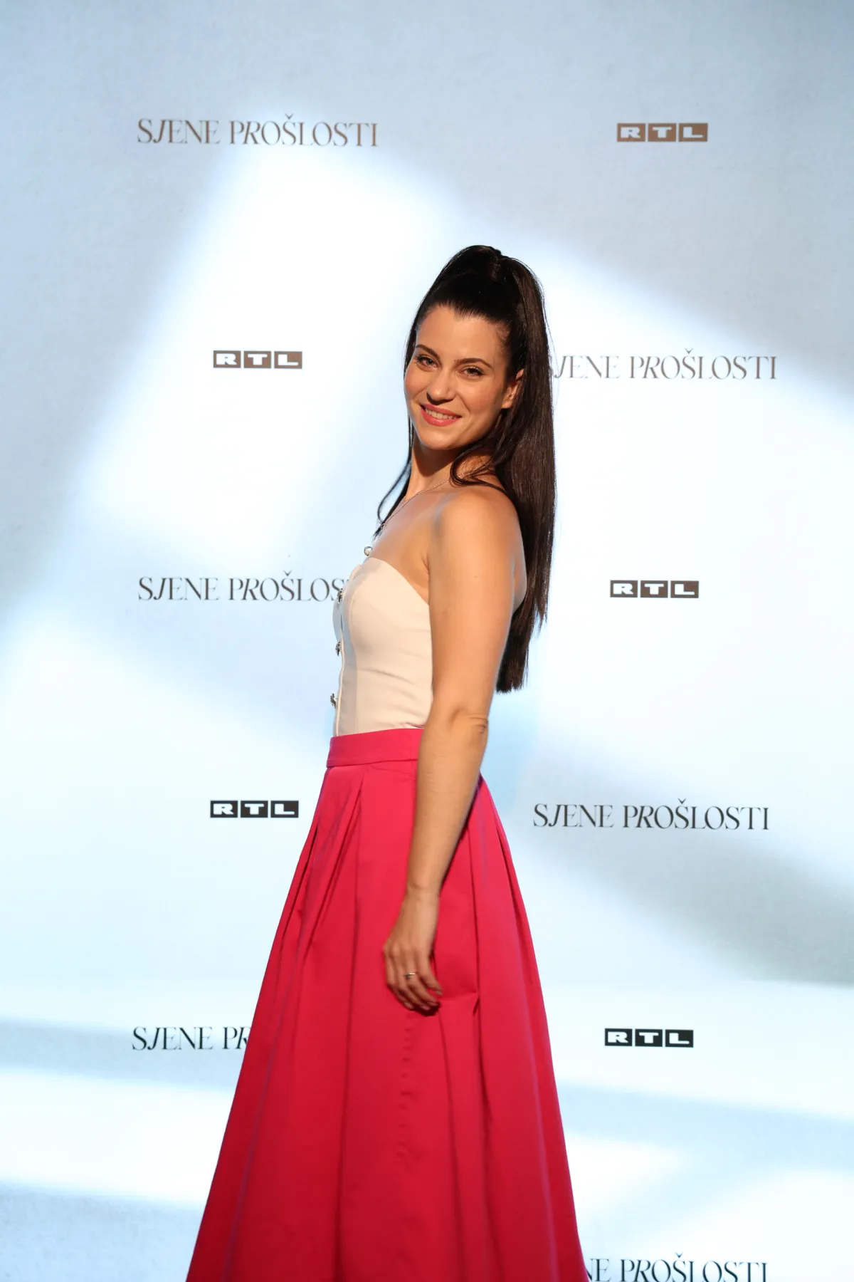 Udala se zvijezda 'Sjena prošlosti': Monika Mihajlović izrekla 'sudbonosno da' liječniku Anti Rotimu