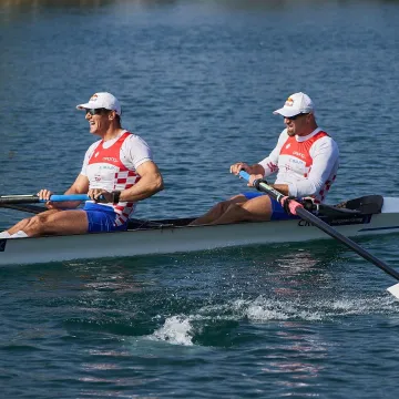 Braća Sinković osvojili medalju na Svjetskome kupu: Lončarićima izbjeglo postolje za dlaku