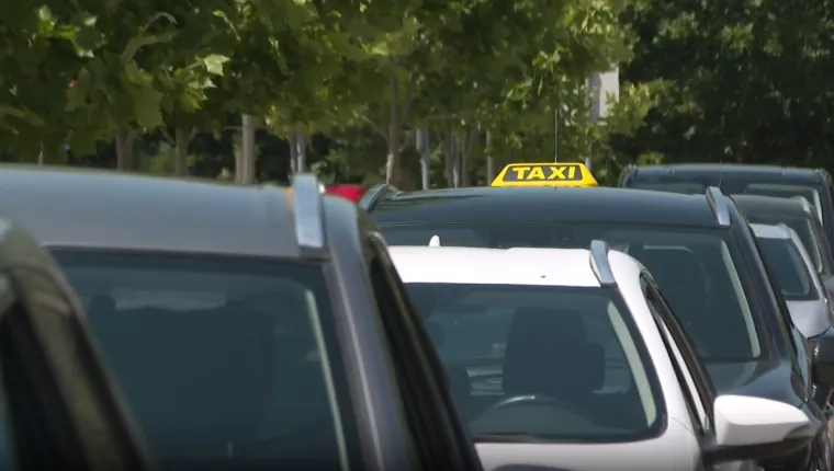 Kreće sezonski 'rat' među taksistima: Za istu udaljenost cijena se kreće od 16 do 120 eura