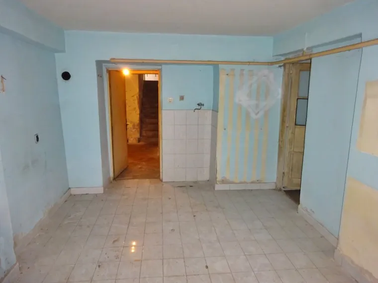 Rasprodaja državnih nekretnina: Ima ih stvarno 'ajoj...', ali tu je i stan od 14 kvadrata!